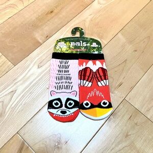 Pals foot friend socks - raccoon and cardinal - mismatched nonskid kids toddlers